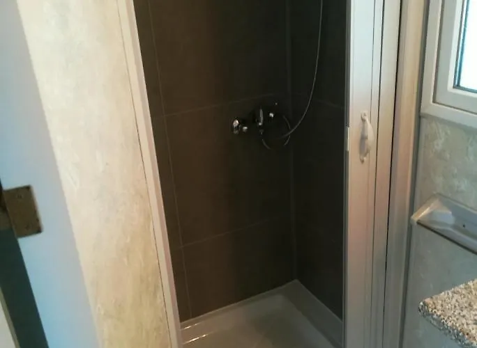 Confort Avec Acces Direct A La Κάμπινγκ *