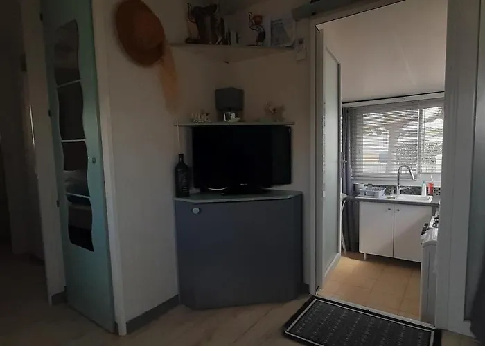 Κάμπινγκ Confort Avec Acces Direct A La *